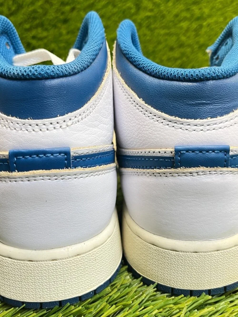Nike Air Jordan 1 Mid Boys Size 7Y White Blue Athletic Basketball Shoes Sneakers